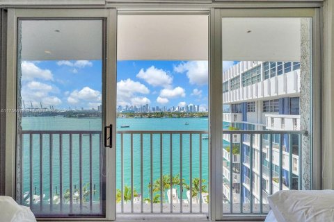Condominio en venta en Miami Beach, Florida, 1 dormitorio, 78.97 m2 № 1860759 - foto 16