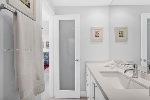 Condominio en venta en Miami Beach, Florida, 1 dormitorio, 78.97 m2 № 1860759 - foto 21