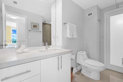 Condominio en venta en Miami Beach, Florida, 1 dormitorio, 78.97 m2 № 1860759 - foto 23