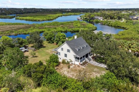 Casa en venta en Tarpon Springs, Florida, 4 dormitorios, 285.12 m2 № 2384404 - foto 14