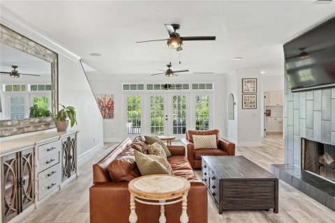 Casa en venta en Tarpon Springs, Florida, 4 dormitorios, 285.12 m2 № 2384404 - foto 2