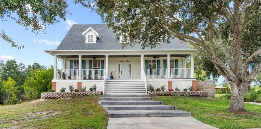 Casa en Tarpon Springs, Florida 4 dormitorios, 285.12 m2 № 2384404