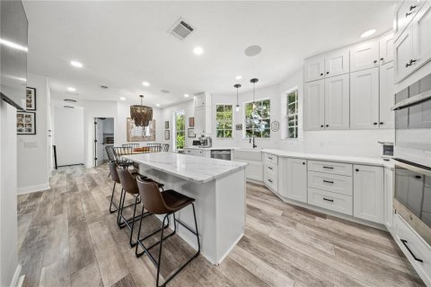Casa en venta en Tarpon Springs, Florida, 4 dormitorios, 285.12 m2 № 2384404 - foto 22