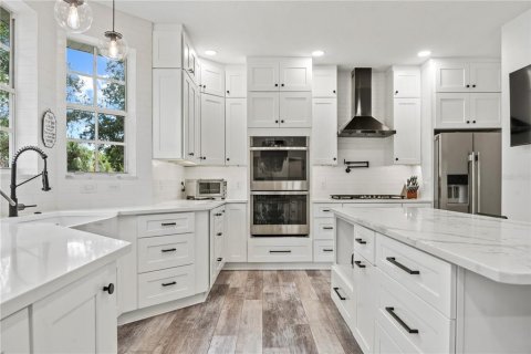 Casa en venta en Tarpon Springs, Florida, 4 dormitorios, 285.12 m2 № 2384404 - foto 27