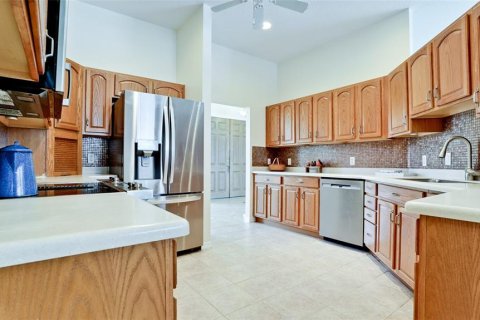 House in Bradenton, Florida 3 bedrooms, 201.41 sq.m. № 1910087 - photo 28