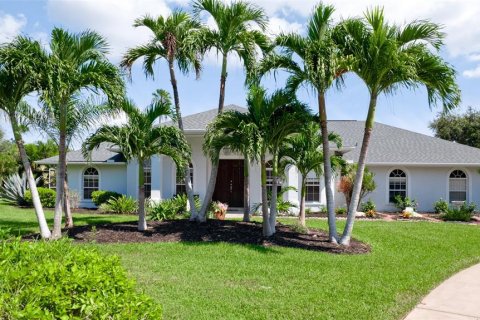 House in Bradenton, Florida 3 bedrooms, 201.41 sq.m. № 1910087 - photo 1