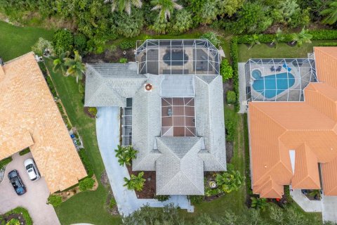 House in Jupiter, Florida 3 bedrooms, 246.19 sq.m. № 2409111 - photo 5