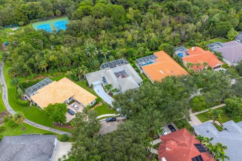 House in Jupiter, Florida 3 bedrooms, 246.19 sq.m. № 2409111 - photo 4