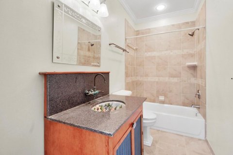 House in Jupiter, Florida 3 bedrooms, 246.19 sq.m. № 2409111 - photo 20