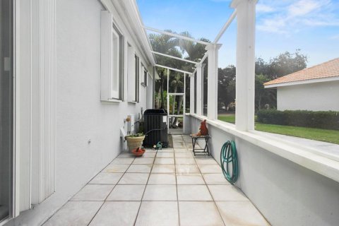 House in Jupiter, Florida 3 bedrooms, 246.19 sq.m. № 2409111 - photo 17