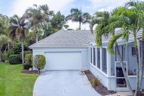 House in Jupiter, Florida 3 bedrooms, 246.19 sq.m. № 2409111 - photo 3