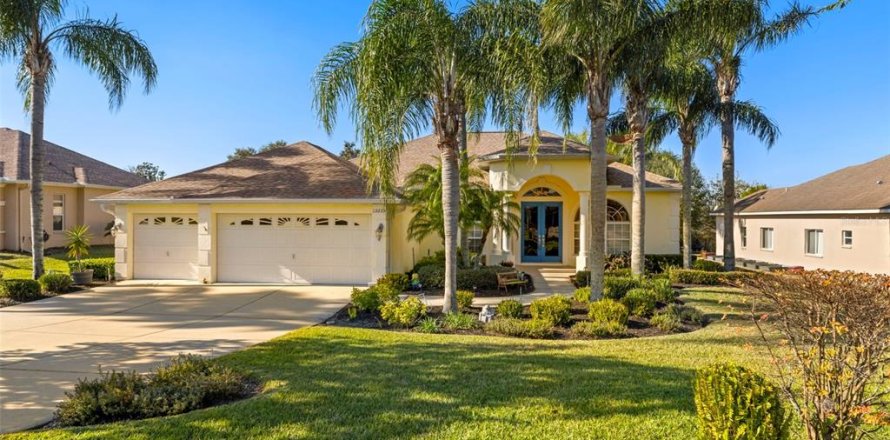 House in Dade City, Florida 4 bedrooms, 180.69 sq.m. № 1535367