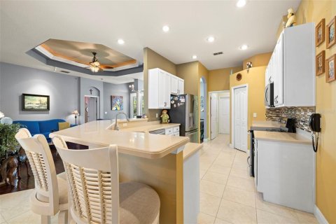 House in Dade City, Florida 4 bedrooms, 180.69 sq.m. № 1535367 - photo 19