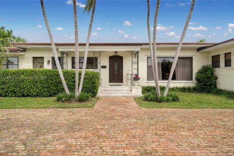 Villa ou maison à vendre à Bal Harbour, Floride: 5 chambres, 291.9 m2 № 1968647 - photo 8