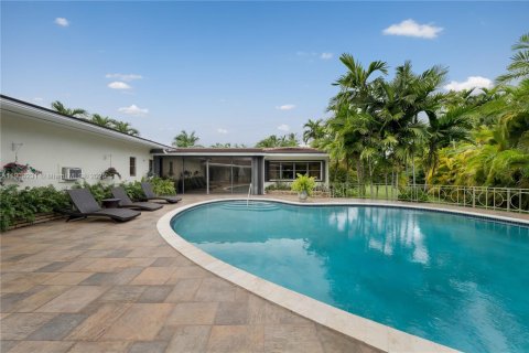 Villa ou maison à vendre à Bal Harbour, Floride: 5 chambres, 291.9 m2 № 1968647 - photo 11