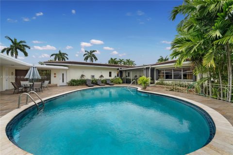 Villa ou maison à vendre à Bal Harbour, Floride: 5 chambres, 291.9 m2 № 1968647 - photo 10