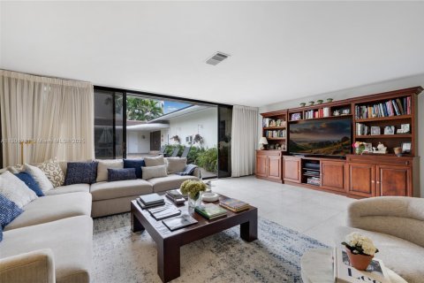 Villa ou maison à vendre à Bal Harbour, Floride: 5 chambres, 291.9 m2 № 1968647 - photo 14