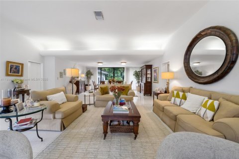 Villa ou maison à vendre à Bal Harbour, Floride: 5 chambres, 291.9 m2 № 1968647 - photo 23