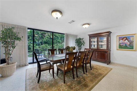 Villa ou maison à vendre à Bal Harbour, Floride: 5 chambres, 291.9 m2 № 1968647 - photo 17