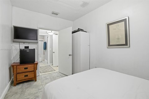 Touwnhouse à vendre à Miami, Floride: 3 chambres, 136.66 m2 № 1994704 - photo 21