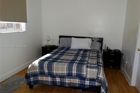 Adosado en venta en Miami, Florida, 4 dormitorios, 136.66 m2 № 1994704 - foto 5