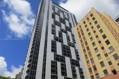 Condominio en venta en Miami, Florida, 1 dormitorio, 41.43 m2 № 1177488 - foto 1