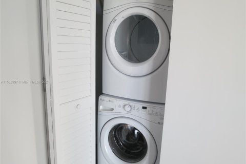 Condominio en venta en Miami, Florida, 1 dormitorio, 41.43 m2 № 1177488 - foto 7