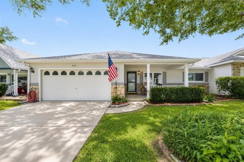 House in Ocala, Florida 2 bedrooms, 162.39 sq.m. № 2199259