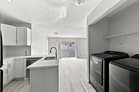 Copropriété à louer à Tampa, Floride: 2 chambres, 78.41 m2 № 2411577 - photo 11