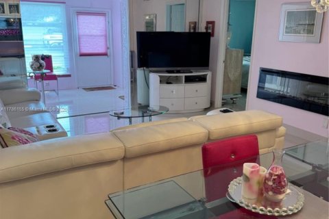 Condominio en venta en Margate, Florida, 2 dormitorios, 80.82 m2 № 1937473 - foto 11