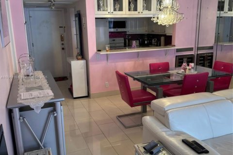 Condominio en venta en Margate, Florida, 2 dormitorios, 80.82 m2 № 1937473 - foto 4