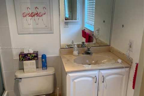Condominio en venta en Margate, Florida, 2 dormitorios, 80.82 m2 № 1937473 - foto 17