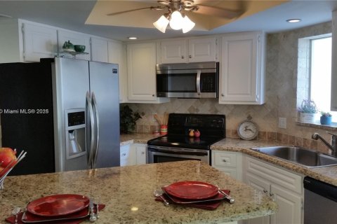 Townhouse in Jupiter, Florida 2 bedrooms, 116.13 sq.m. № 1696421 - photo 6