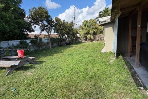 Apartamento en alquiler en Miami, Florida, 3 dormitorios, 133.78 m2 № 1991281 - foto 12