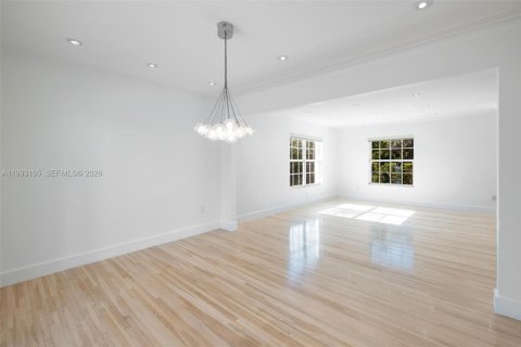 Villa ou maison à vendre à Pinecrest, Floride: 4 chambres, 215.53 m2 № 2056864 - photo 12