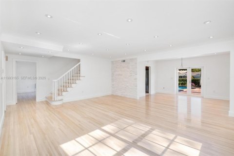 Villa ou maison à vendre à Pinecrest, Floride: 4 chambres, 215.53 m2 № 2056864 - photo 8