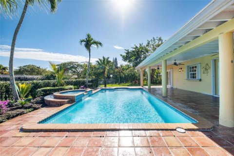 Villa ou maison à vendre à Pinecrest, Floride: 4 chambres, 215.53 m2 № 2056864 - photo 30
