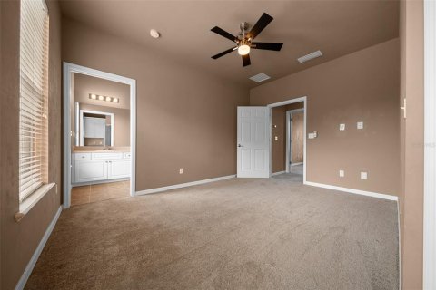 Townhouse in Gainesville, Florida 3 bedrooms, 136.1 sq.m. № 1673858 - photo 19