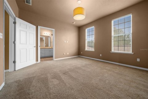 Townhouse in Gainesville, Florida 3 bedrooms, 136.1 sq.m. № 1673858 - photo 13