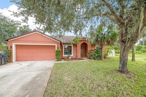 Villa ou maison à vendre à Titusville, Floride: 3 chambres, 174.75 m2 № 1907007 - photo 1