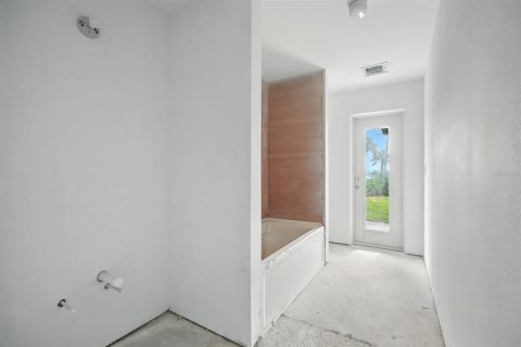 House in Palm Coast, Florida 5 bedrooms, 367.89 sq.m. № 1822373 - photo 24
