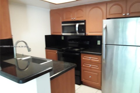 Condo à Coral Springs, Floride, 2 chambres  № 1941655