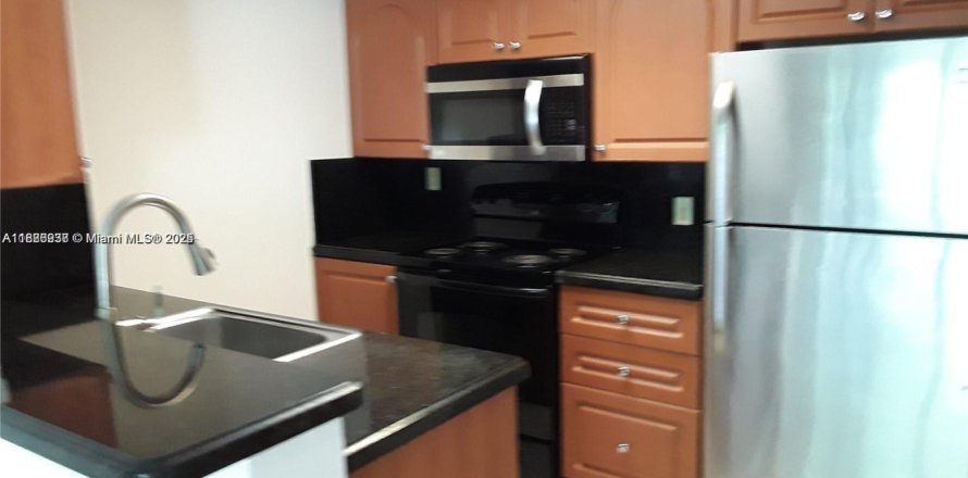 Condo à Coral Springs, Floride, 2 chambres  № 1941655