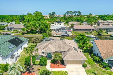 Casa en venta en Palm Coast, Florida, 3 dormitorios, 203.46 m2 № 1632263 - foto 1