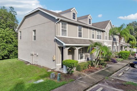 Touwnhouse à vendre à Largo, Floride: 3 chambres, 149.29 m2 № 2413498 - photo 2
