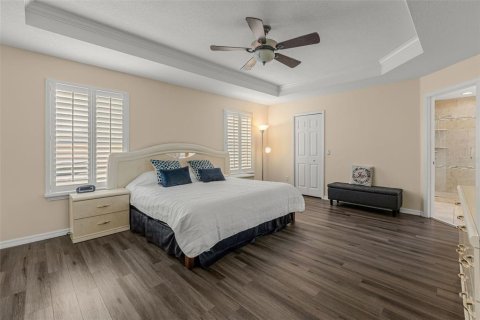House in Orlando, Florida 6 bedrooms, 301.1 sq.m. № 2151823 - photo 15