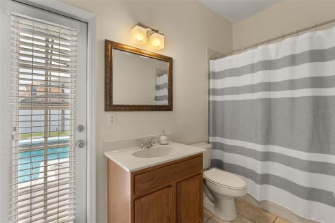 House in Orlando, Florida 6 bedrooms, 301.1 sq.m. № 2151823 - photo 14