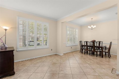 House in Orlando, Florida 6 bedrooms, 301.1 sq.m. № 2151823 - photo 6