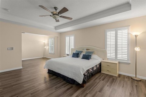 House in Orlando, Florida 6 bedrooms, 301.1 sq.m. № 2151823 - photo 17