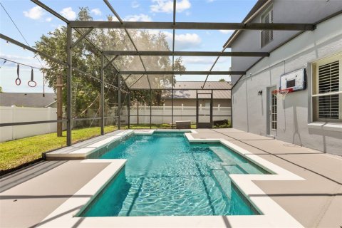 House in Orlando, Florida 6 bedrooms, 301.1 sq.m. № 2151823 - photo 29